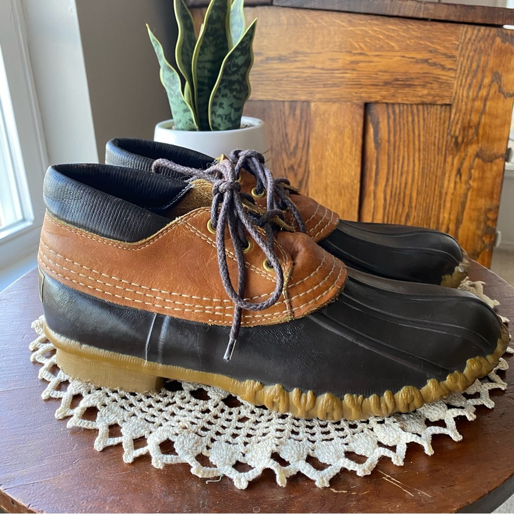 L.L. Bean Maine Hunting Shoe Ankle Boots Stylish Brown and Tan EUC - Picture 8 of 16